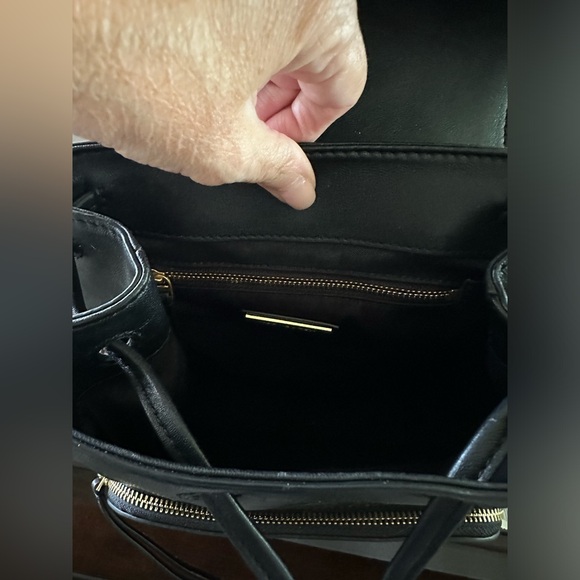 COPY - Tory Burch Fleming backpack - Picture 7 of 11